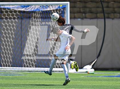 Thumbnail 2 in Vandegrift vs. Mesquite (UIL 6A Soccer Division II Final) photogallery.