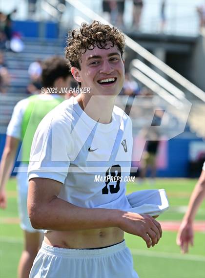 Thumbnail 3 in Vandegrift vs. Mesquite (UIL 6A Soccer Division II Final) photogallery.