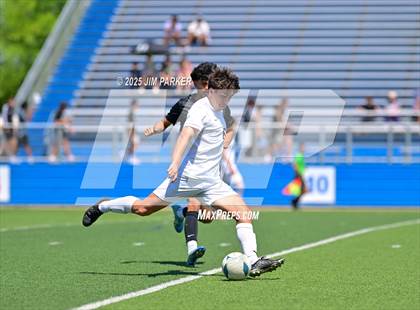 Thumbnail 1 in Vandegrift vs. Mesquite (UIL 6A Soccer Division II Final) photogallery.