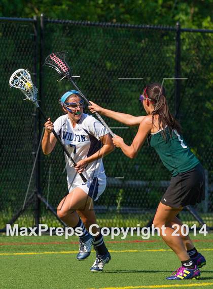 Thumbnail 2 in Wilton vs. Guilford (CIAC Class M 1st Round) photogallery.