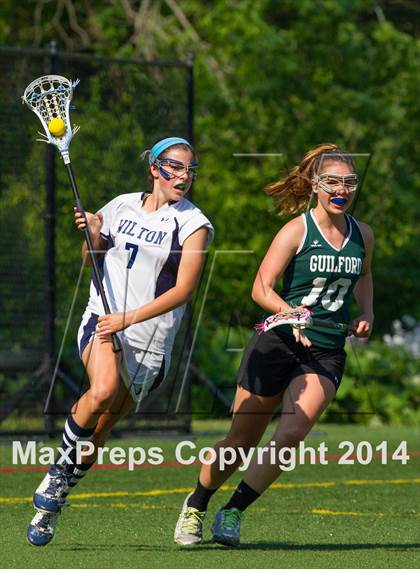 Thumbnail 2 in Wilton vs. Guilford (CIAC Class M 1st Round) photogallery.