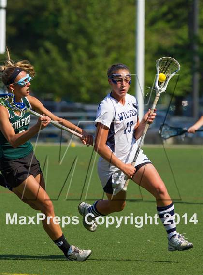 Thumbnail 2 in Wilton vs. Guilford (CIAC Class M 1st Round) photogallery.