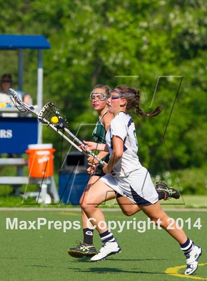 Thumbnail 3 in Wilton vs. Guilford (CIAC Class M 1st Round) photogallery.