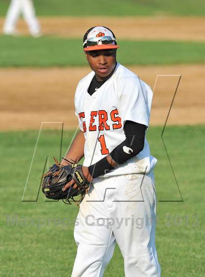 Thumbnail 3 in White Plains vs. Ketcham (Section 1 Class AA Quarterfinal) photogallery.