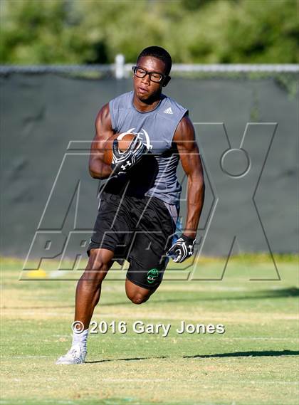 Thumbnail 2 in Whitney vs. El Camino (7-on-7) photogallery.
