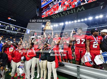 Thumbnail 2 in North Shore vs. Duncanville (UIL 6A Final) photogallery.
