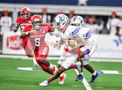 Thumbnail 3 in North Shore vs. Duncanville (UIL 6A Final) photogallery.