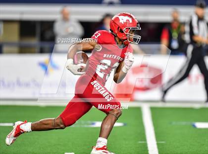 Thumbnail 2 in North Shore vs. Duncanville (UIL 6A Final) photogallery.