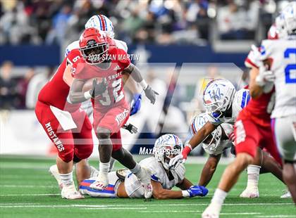 Thumbnail 1 in North Shore vs. Duncanville (UIL 6A Final) photogallery.