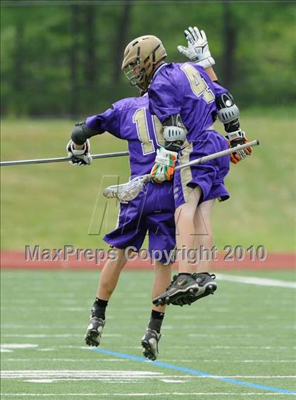 Thumbnail 3 in Islip @ Comsewogue (Division II Quarterfinal) photogallery.