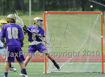 Thumbnail 1 in Islip @ Comsewogue (Division II Quarterfinal) photogallery.