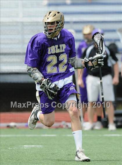 Thumbnail 1 in Islip @ Comsewogue (Division II Quarterfinal) photogallery.
