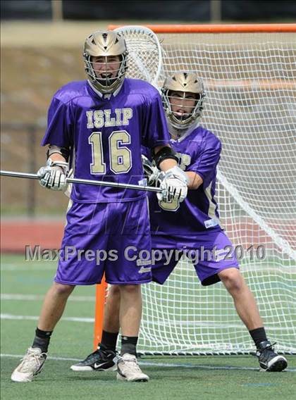 Thumbnail 1 in Islip @ Comsewogue (Division II Quarterfinal) photogallery.
