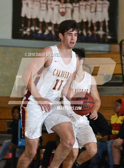 Thumbnail 3 in Foothill vs. Calaveras (Running with the Pack) photogallery.