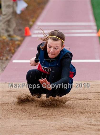 Thumbnail 1 in Hamline Elite Meet (Girls Triple Jump) photogallery.