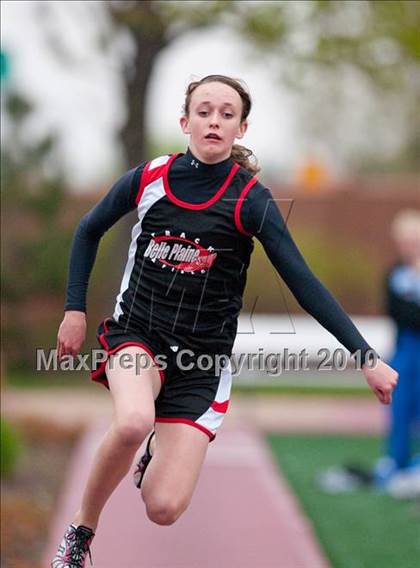 Thumbnail 2 in Hamline Elite Meet (Girls Triple Jump) photogallery.