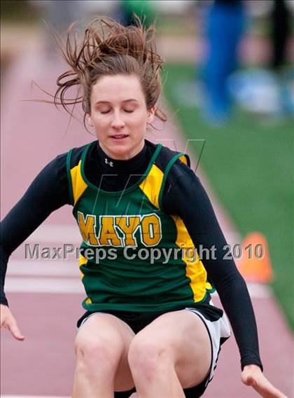 Thumbnail 1 in Hamline Elite Meet (Girls Triple Jump) photogallery.
