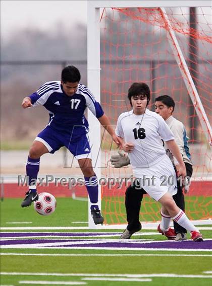 Thumbnail 1 in Angleton vs Terry (Angleton Wildcat Invitational) photogallery.