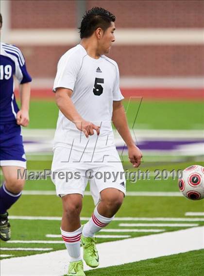 Thumbnail 2 in Angleton vs Terry (Angleton Wildcat Invitational) photogallery.
