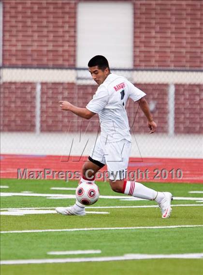 Thumbnail 3 in Angleton vs Terry (Angleton Wildcat Invitational) photogallery.