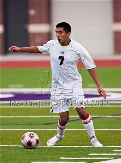 Thumbnail 2 in Angleton vs Terry (Angleton Wildcat Invitational) photogallery.