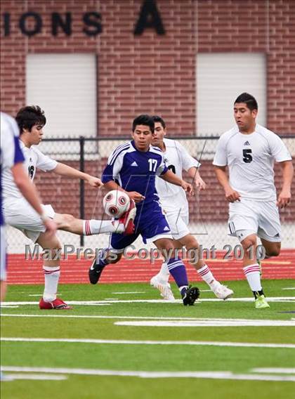 Thumbnail 1 in Angleton vs Terry (Angleton Wildcat Invitational) photogallery.