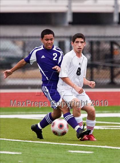Thumbnail 3 in Angleton vs Terry (Angleton Wildcat Invitational) photogallery.