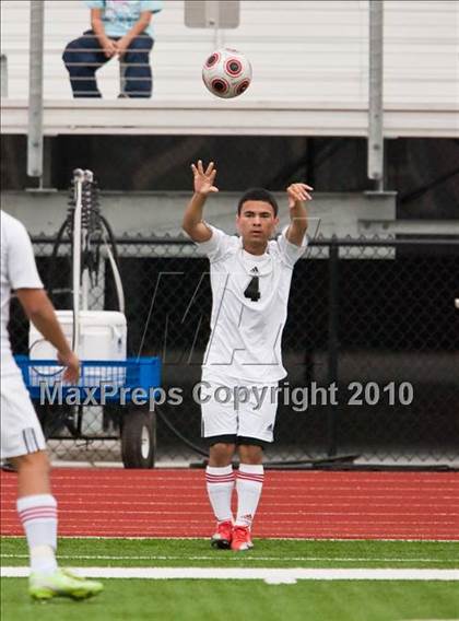 Thumbnail 3 in Angleton vs Terry (Angleton Wildcat Invitational) photogallery.