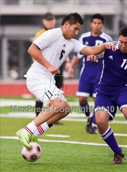 Thumbnail 2 in Angleton vs Terry (Angleton Wildcat Invitational) photogallery.