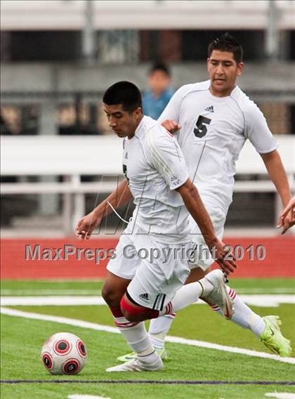 Thumbnail 1 in Angleton vs Terry (Angleton Wildcat Invitational) photogallery.