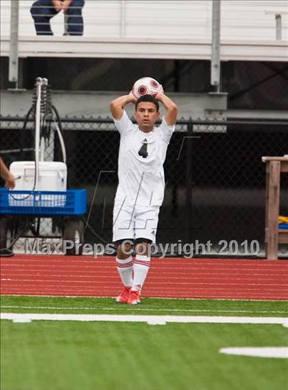 Thumbnail 2 in Angleton vs Terry (Angleton Wildcat Invitational) photogallery.