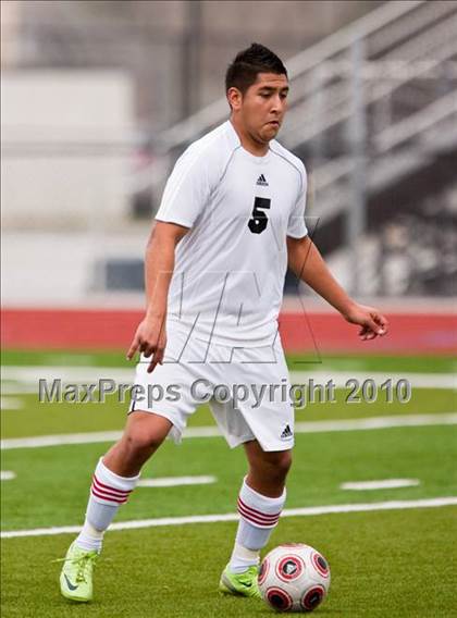 Thumbnail 2 in Angleton vs Terry (Angleton Wildcat Invitational) photogallery.
