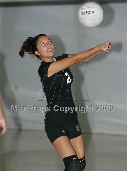Thumbnail 1 in Pleasant Grove vs. Chavez (Edison Viking Classic) photogallery.