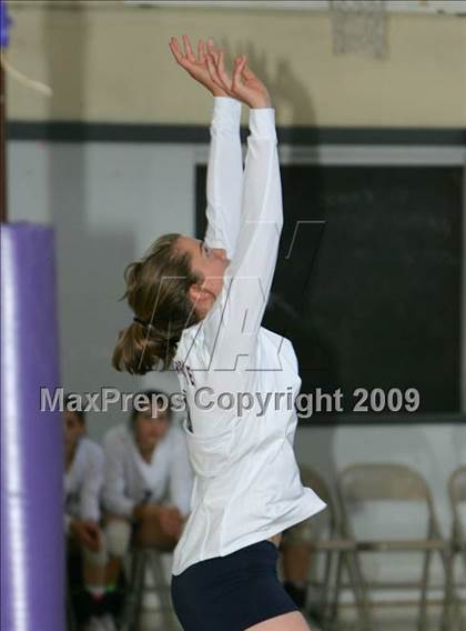 Thumbnail 2 in Pleasant Grove vs. Chavez (Edison Viking Classic) photogallery.