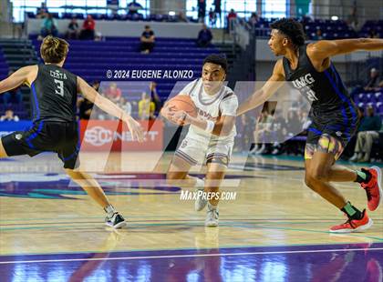 Thumbnail 3 in Don Bosco Prep vs. IMG Academy (City of Palms Classic) photogallery.