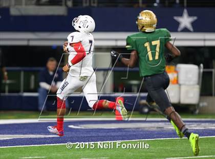 Thumbnail 2 in Allen vs. DeSoto (UIL 6A D1 Area Playoff) photogallery.