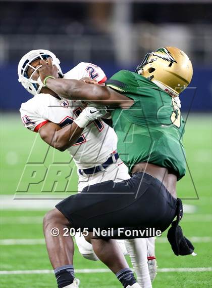 Thumbnail 1 in Allen vs. DeSoto (UIL 6A D1 Area Playoff) photogallery.