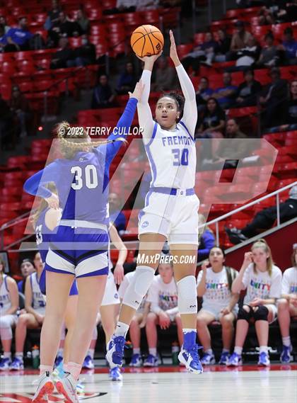 Thumbnail 2 in Bingham vs. Fremont (UHSAA 6A Quarterfinal) photogallery.