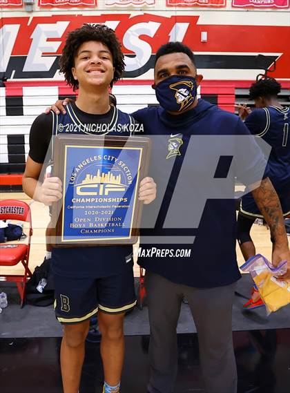 Thumbnail 2 in Westchester vs. Birmingham (CIF LAC Open Finals) photogallery.