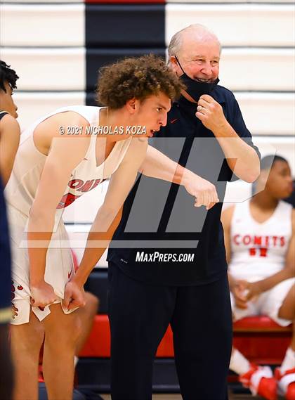 Thumbnail 1 in Westchester vs. Birmingham (CIF LAC Open Finals) photogallery.
