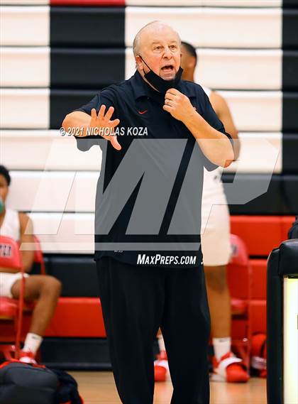 Thumbnail 1 in Westchester vs. Birmingham (CIF LAC Open Finals) photogallery.