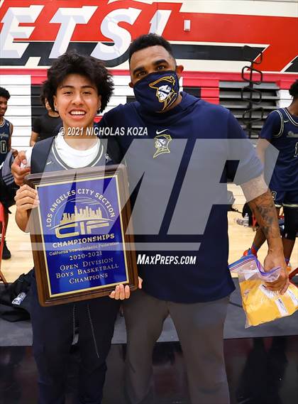 Thumbnail 2 in Westchester vs. Birmingham (CIF LAC Open Finals) photogallery.