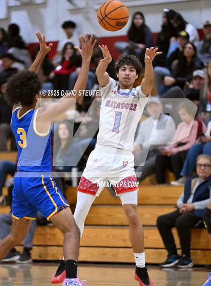 Thumbnail 3 in Lincoln @ Mira Loma photogallery.