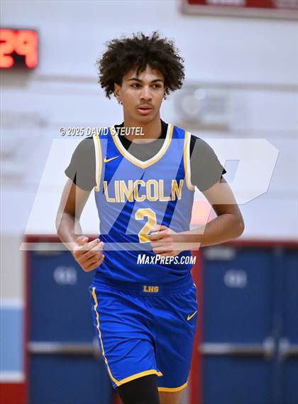 Thumbnail 1 in Lincoln @ Mira Loma photogallery.