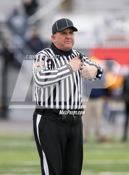 Thumbnail 1 in Farrell vs Bishop Guilfoyle  (PIAA 1A Championship) photogallery.