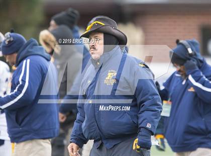 Thumbnail 2 in Farrell vs Bishop Guilfoyle  (PIAA 1A Championship) photogallery.