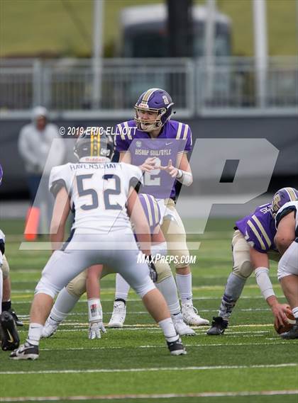 Thumbnail 2 in Farrell vs Bishop Guilfoyle  (PIAA 1A Championship) photogallery.