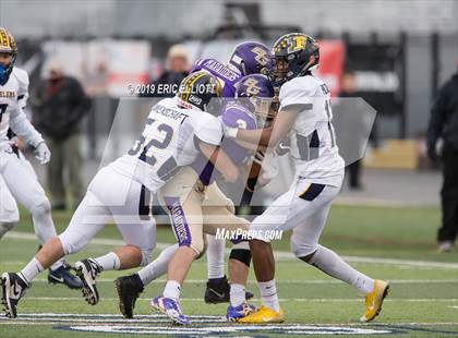 Thumbnail 3 in Farrell vs Bishop Guilfoyle  (PIAA 1A Championship) photogallery.