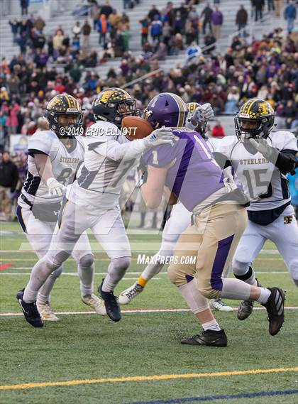 Thumbnail 1 in Farrell vs Bishop Guilfoyle  (PIAA 1A Championship) photogallery.