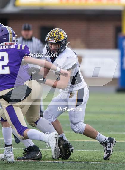 Thumbnail 3 in Farrell vs Bishop Guilfoyle  (PIAA 1A Championship) photogallery.